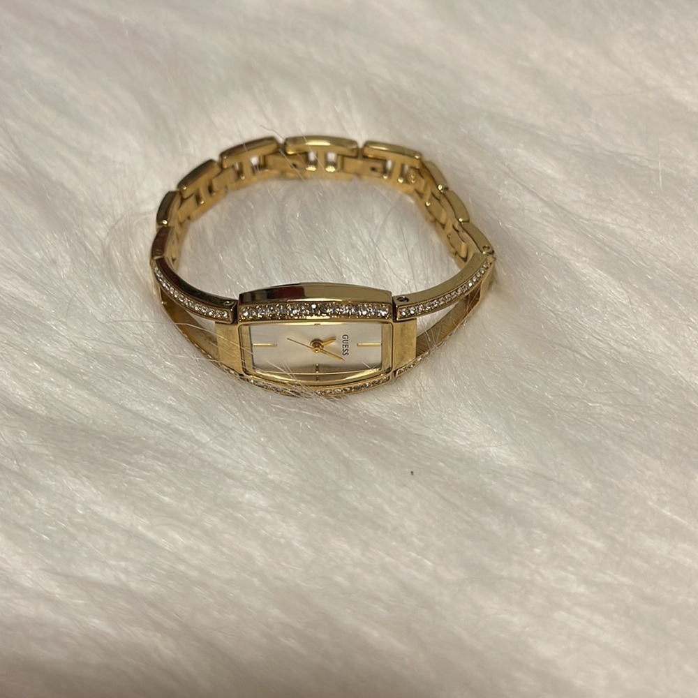 Guess Watch - Picture 3 of 4
